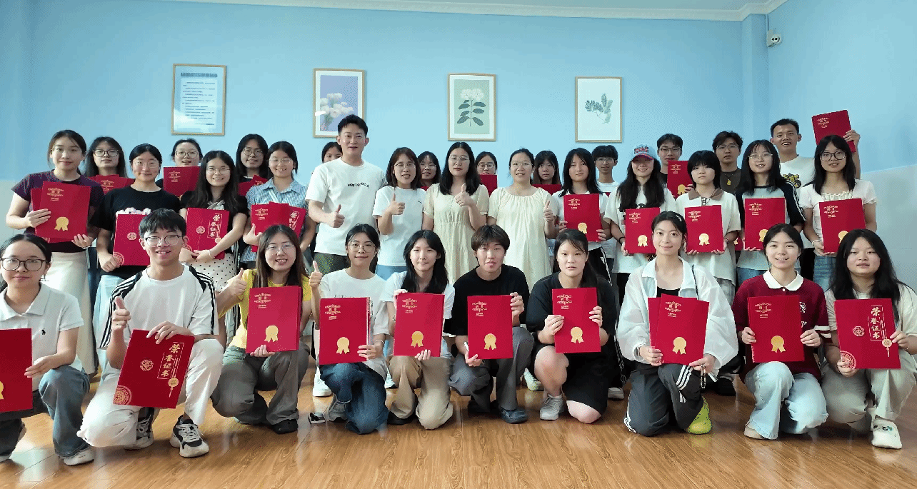 守望者心理工作室召开第二十三届年度总结暨换届大会
